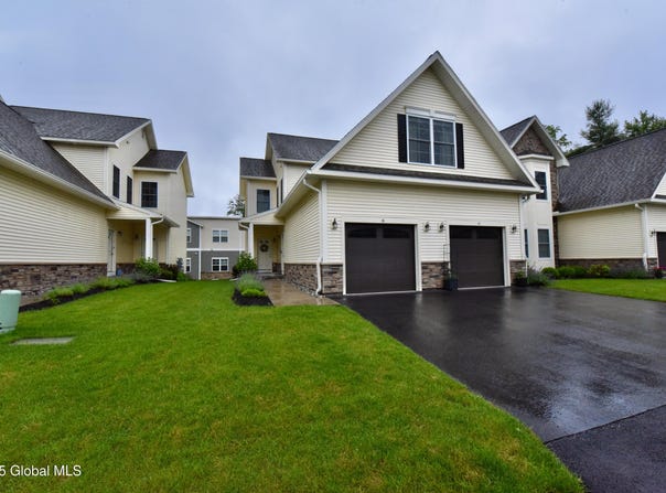 16 Anthony Place, Ballston, NY 12020