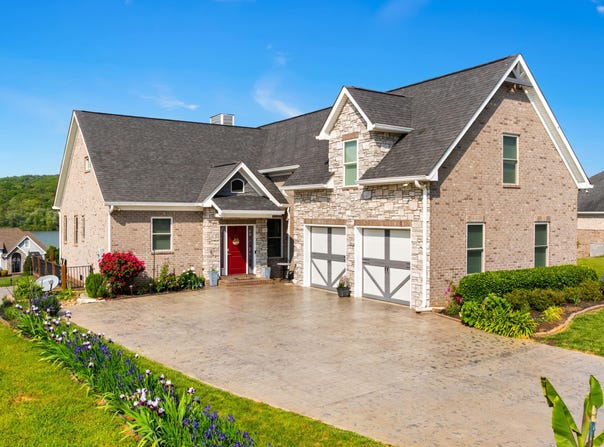 338 Cape Lookout Light, Loudon, TN 37774