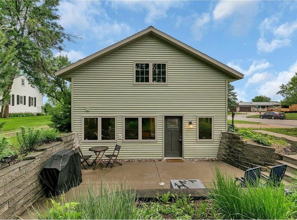 122 4th Street S, Sauk Centre, MN 56378