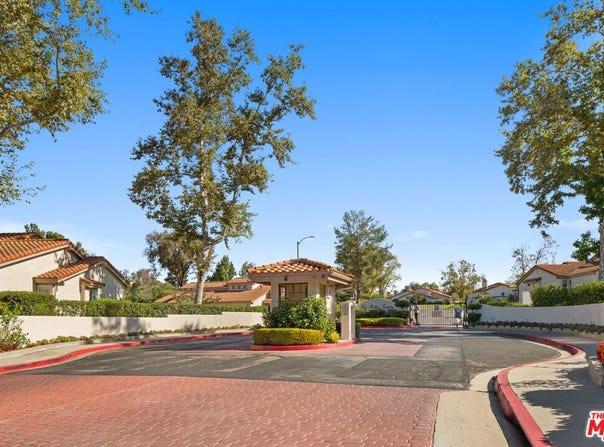 308 Pebble Beach Dr, Newbury Park, CA 91320