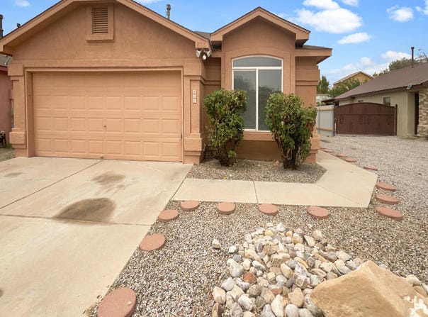 805 MALACHITE Drive SW, Albuquerque, NM 87121