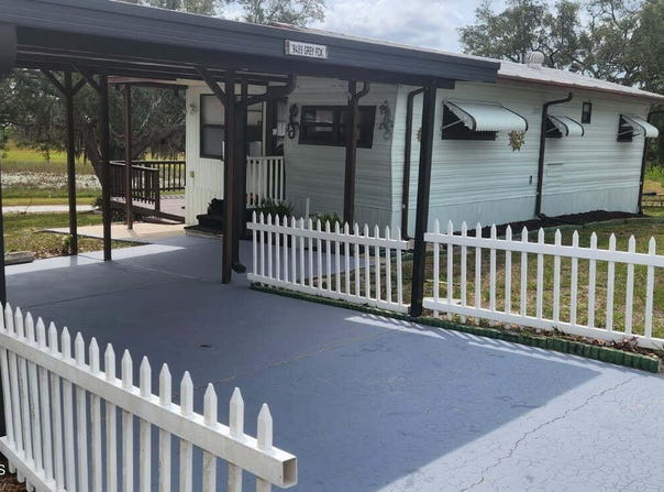 9486 Gray Fox Drive, Weeki Wachee, FL 34613
