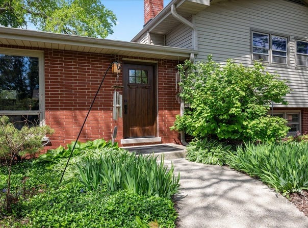 34W246 Giese Road, Batavia, IL 60510