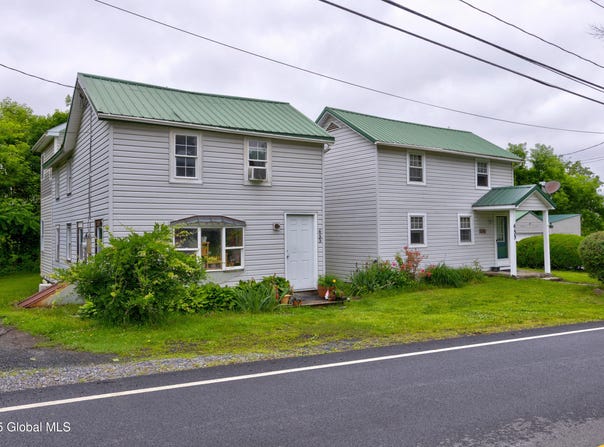 653-655 River Road, Schodack, NY 12156
