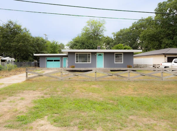 369 Donald St Street, Muskegon, MI 49442