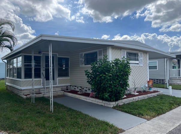 1071 Donegan Road, Largo, FL 33771