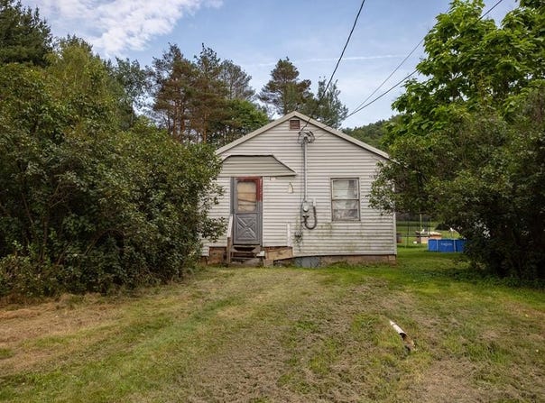 221 S WILLIAMSON RD, Blossburg, PA 16912