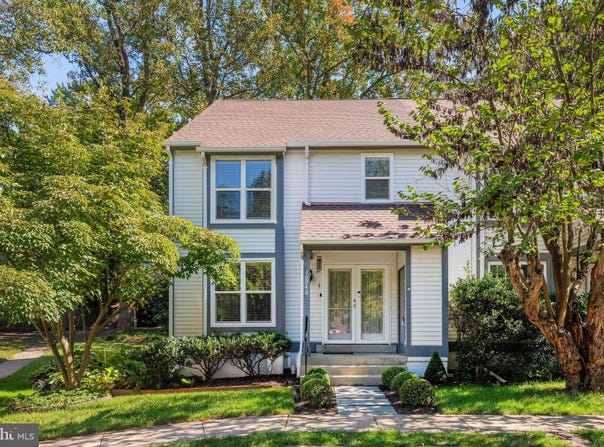 10046 BEACON POND Lane, BURKE, VA 22015