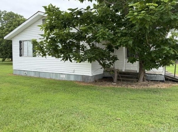 1402 S Grandview Drive, DeWitt, AR 72042