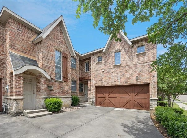 2153 Parkview, Carrollton, TX 75006