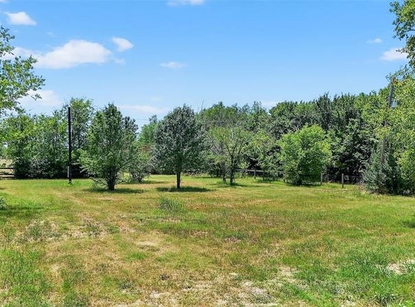 398 Phillips Street, Callisburg, TX 76240
