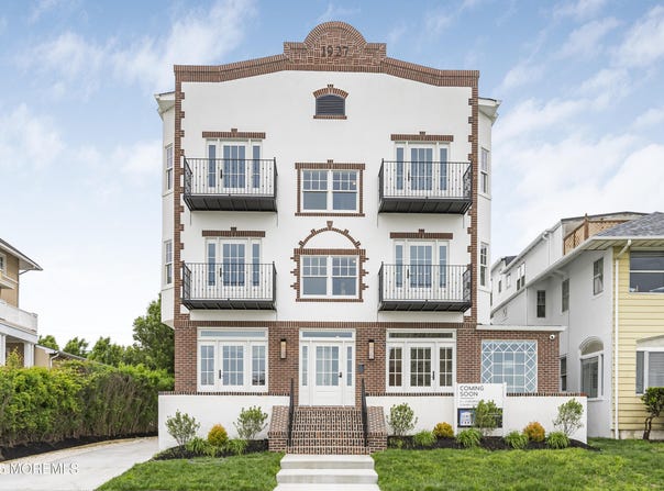 205 Edgemont Drive, Loch Arbour Village, NJ 07711