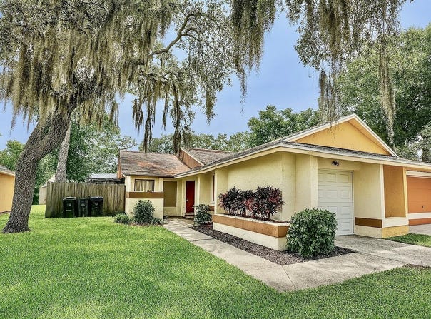 2242 ATRIUM CIRCLE, ORLANDO, FL 32808