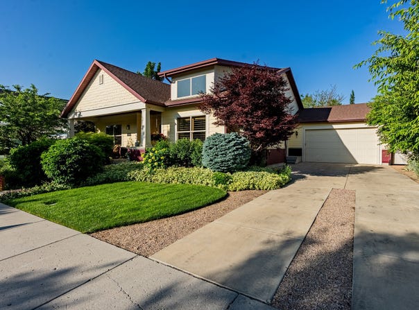 11606 S RADIENCE W, South Jordan, UT 84009