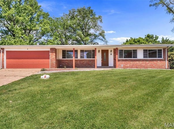 5 Lancer Court, Florissant, MO 63033