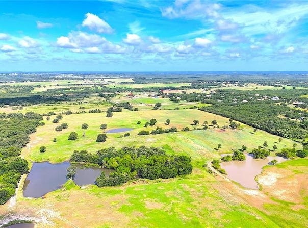1120 Clover Drive, Poolville, TX 76487