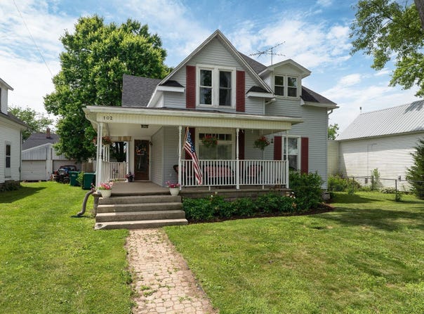 102 E Peterson Street, Otterbein, IN 47970