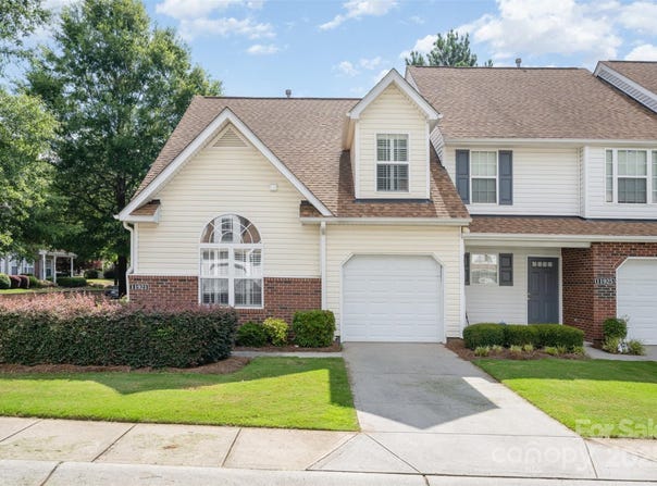 11921 Lambert Bridge Drive, Charlotte, NC 28270