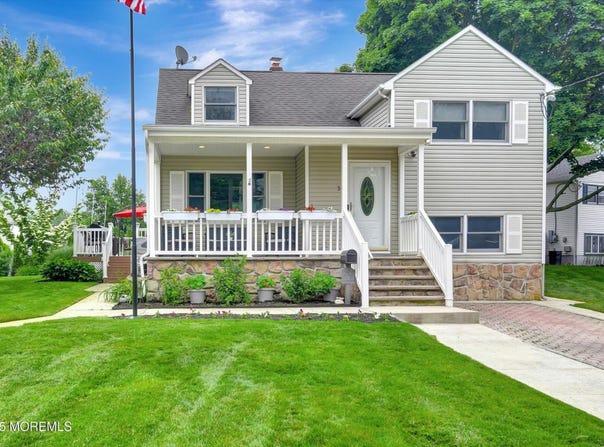 35 Evergreen Avenue, Neptune City, NJ 07753
