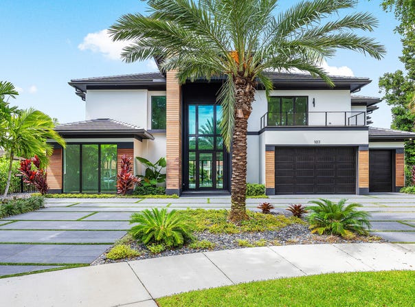 107 Bowsprit Drive, North Palm Beach, FL 33408