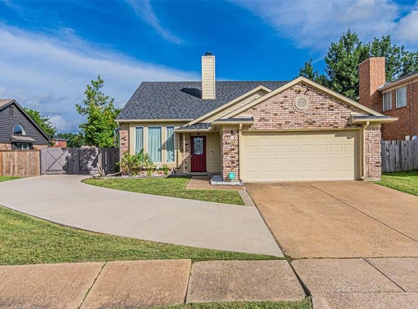 7302 Dartmouth Drive, Rowlett, TX 75089
