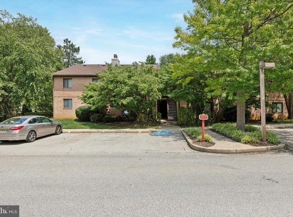 22 LE FORGE COURT, CHESTERBROOK, PA 19087