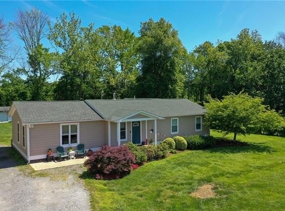 899 Bluff Point Road, Kilmarnock, VA 22482