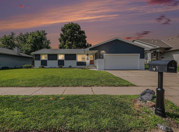 1409 Nelson Lane, Fremont, NE 68025
