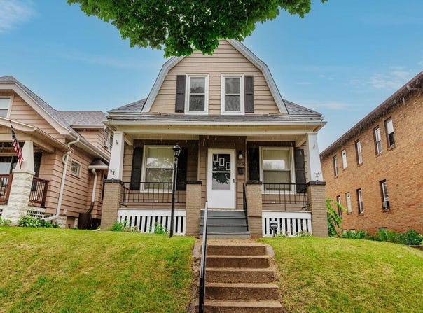 5838 W Scott St, West Allis, WI 53214