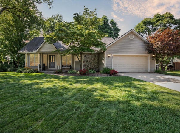 227 Phoenix Court, Plainwell, MI 49080