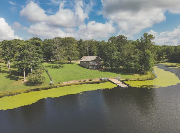 137 Lake Shore Boulevard, Coalmont, TN 37313