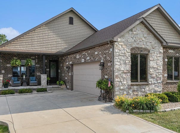 1244 Brandywine Road, Crown Point, IN 46307