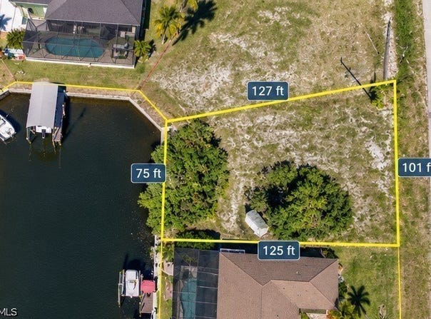 2372 NW 38th Place, Cape Coral, FL 33993