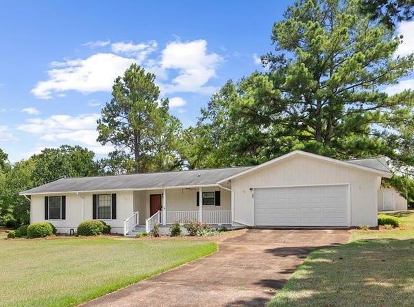 507 Lakewood Drive, Blakely, GA 39823