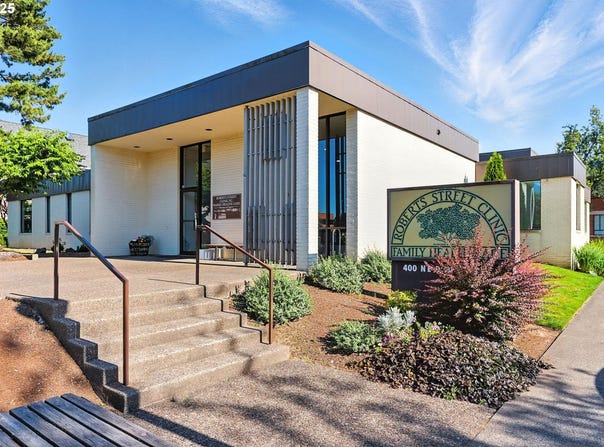 400 NE Roberts AVE, Gresham, OR 97030