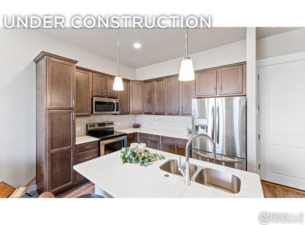 6780 Maple Leaf Dr, Timnath, CO 80547