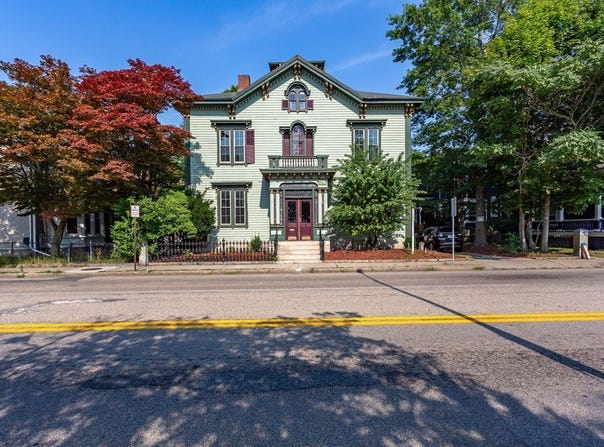 546 County St, New Bedford, MA 02740