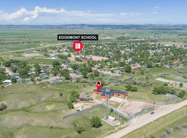 908 W H Street, Edgemont, SD 57735