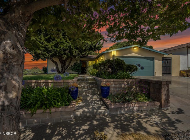 512 S T Street, Lompoc, CA 93436