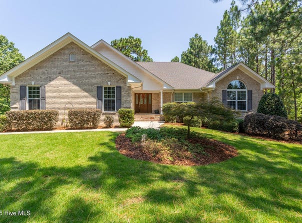 113 Dubose Drive, West End, NC 27376