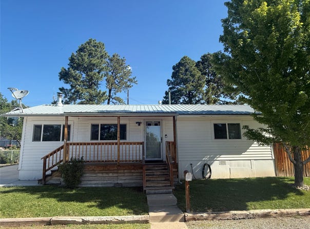 3524 Pueblo Drive, Los Alamos, NM 87544