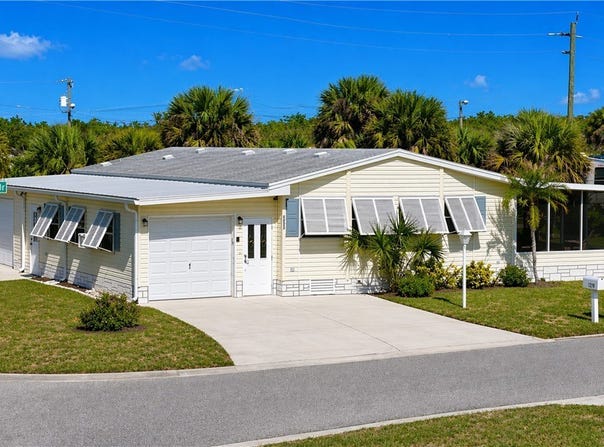 1201 Chipewa Drive, Barefoot Bay, FL 32976