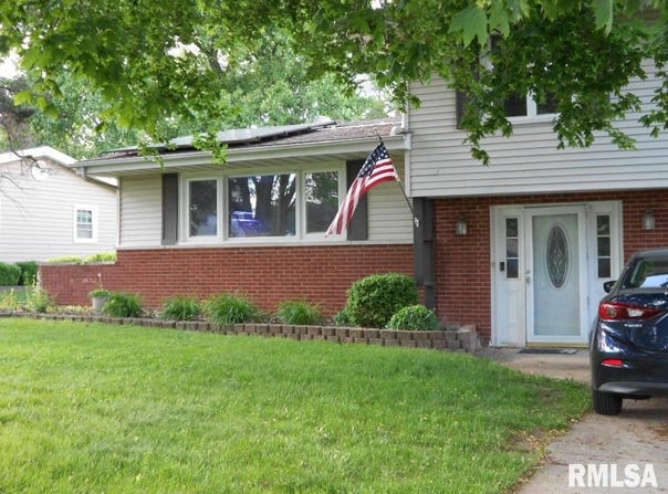 11 RUTLEDGE Avenue, Bartonville, IL 61607-2654