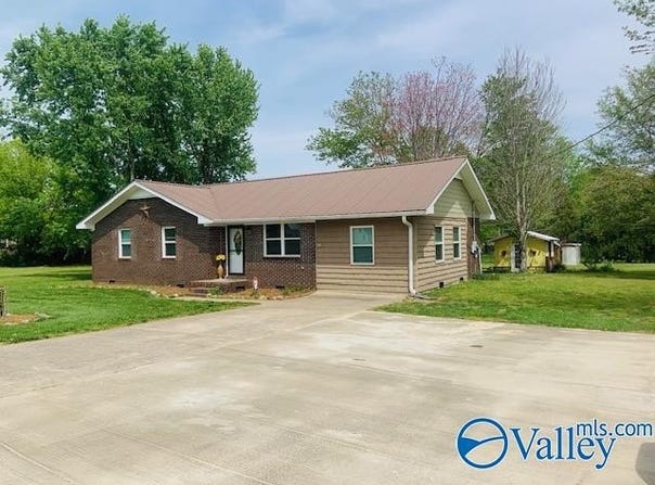 146 Hodges Street, Rainsville, AL 35986