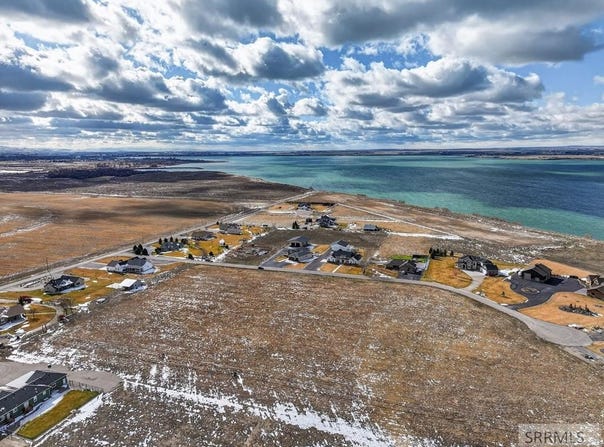TBD lot 15 S Bay Place, American Falls, ID 83211