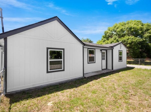 903 1st Street, Bridgeport, TX 76426
