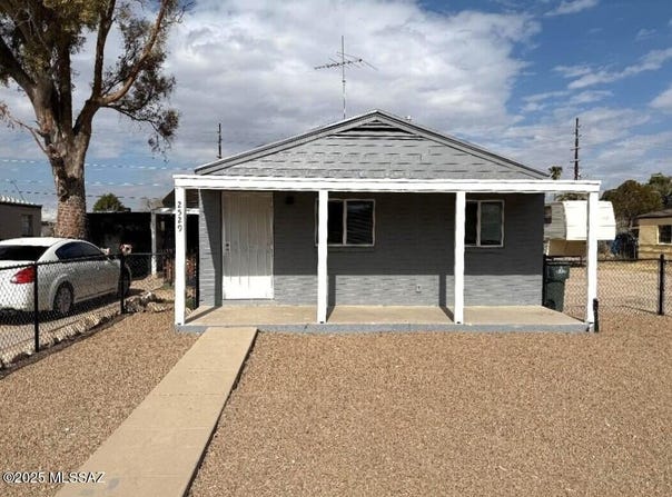 2527-2529 E Cameron Vista, Tucson, AZ 85713