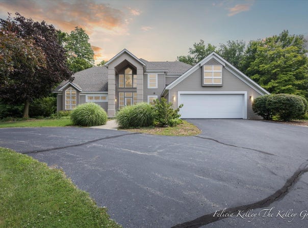 8757 Thome Drive, Sparta, MI 49345