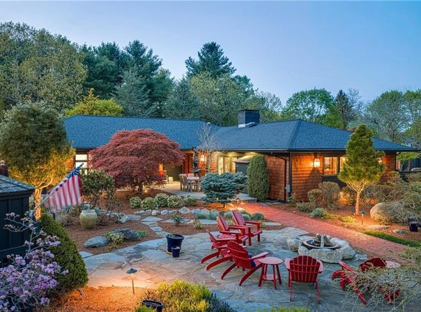 77 Janice Road, Warwick, RI 02886