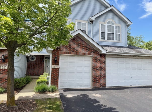 51 S Oakhurst Drive, Aurora, IL 60504